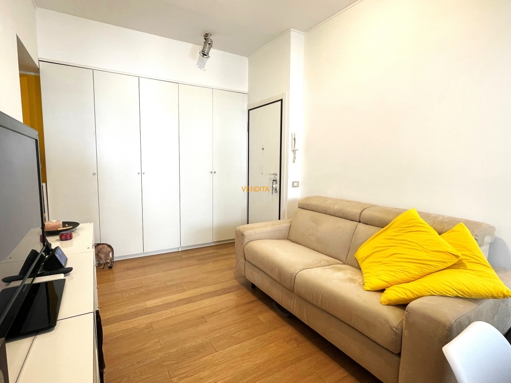 SALA (4)